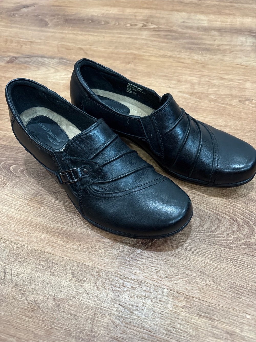 Earth Origins Roxanne black leather slip-on clogs pumps shoes 8.5M